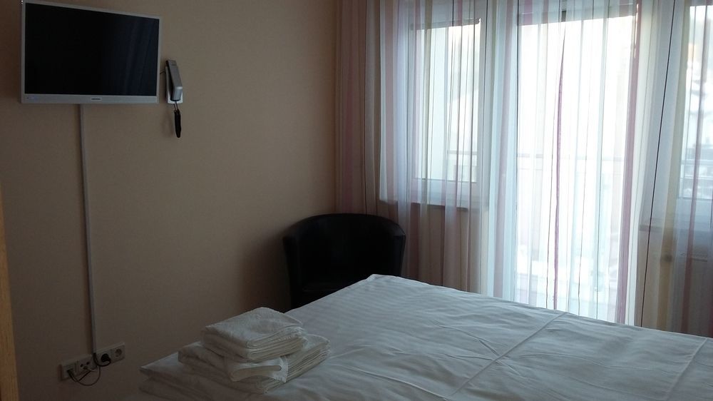 Hotel - Pension Vesta Bad Elster Zewnętrze zdjęcie